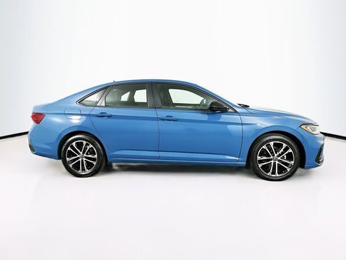 Used 2025 Volkswagen Jetta Sport FWD image 10