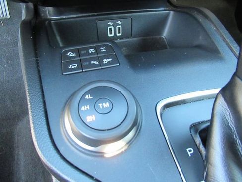 Used 2019 Ford Ranger Lariat w/ Equipment Group 501A Mid image 25