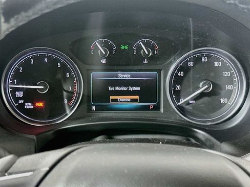 Used 2018 Buick Enclave Essence FWD image 10