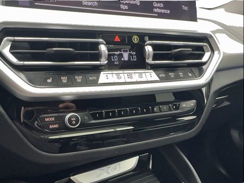 Used 2025 BMW X4 xDrive30i AWD/4WD image 46