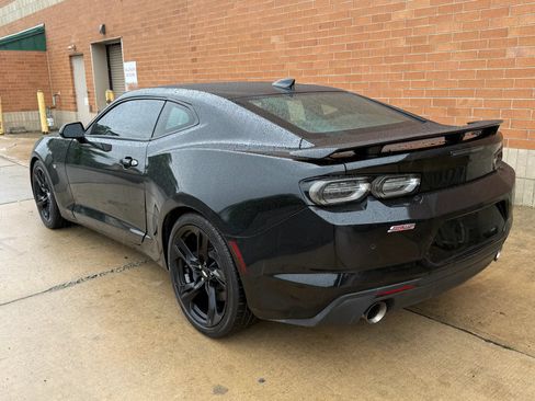 Used 2019 Chevrolet Camaro SS RWD image 4