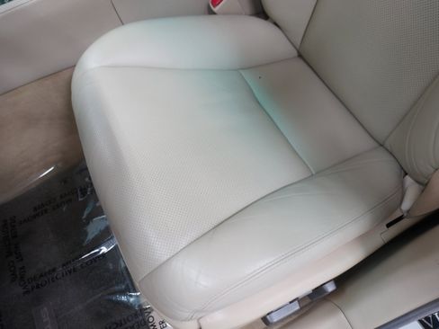 Used 2012 Lexus LS 460 w/ Luxury Value Edition RWD image 12