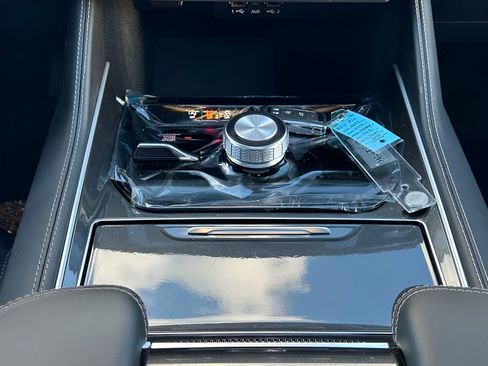 New 2024 Jeep Wagoneer Base w/ Premium Group I image 16