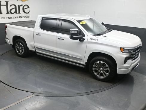 Used 2023 Chevrolet Silverado 1500 High Country w/ Technology Package AWD/4WD image 48