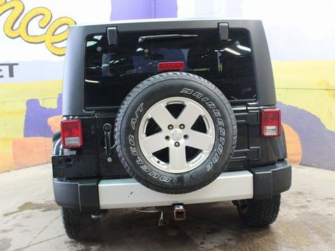 Used 2012 Jeep Wrangler Sahara w/ Dual Top Group image 7