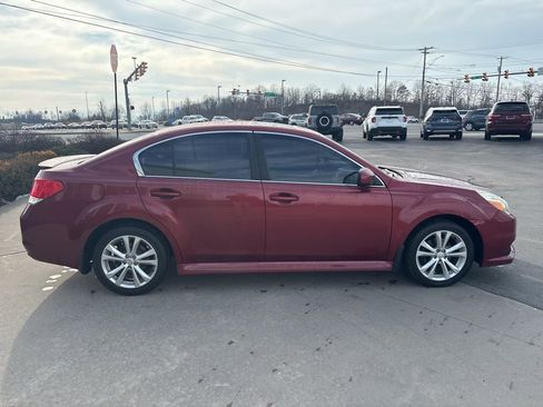 Used 2013 Subaru Legacy 2.5i Premium w/ All-Weather Pkg + Moonroof image 5