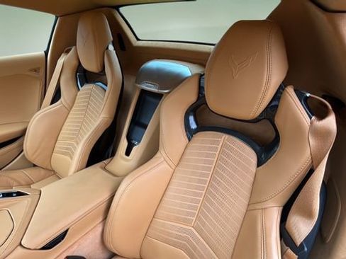 Used 2023 Chevrolet Corvette Stingray Premium Conv w/ Z51 Performance Package image 18