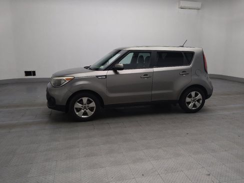 Used 2018 Kia Soul FWD image 2