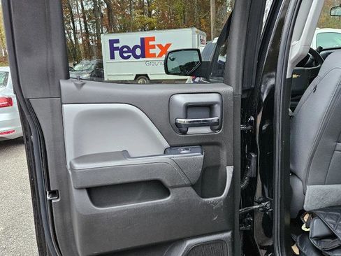 Used 2016 Chevrolet Silverado 1500 Custom w/ Custom Convenience Package image 18