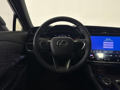 Used 2026 Lexus RZ 450e AWD w/ Accessory Package (Z2) image 32