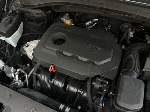 Used 2019 Hyundai Santa Fe SE image 32