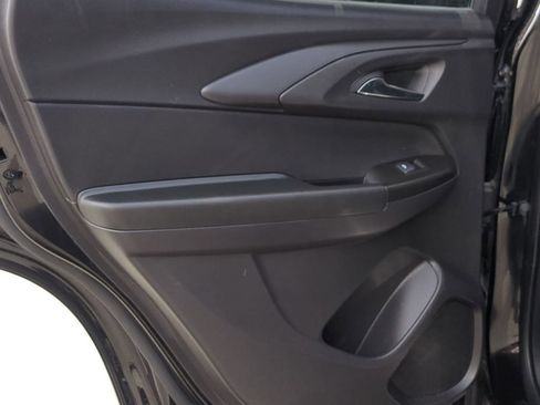 Used 2025 Chevrolet TrailBlazer LT AWD/4WD image 26