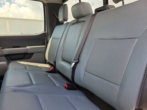 Used 2023 Ford F150 Lariat AWD/4WD image 8