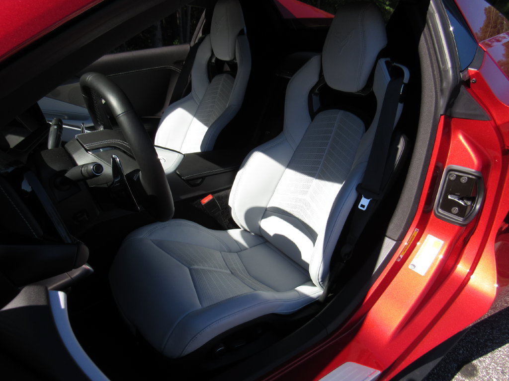 Used 2026 Chevrolet Corvette Stingray Preferred Conv RWD image 17