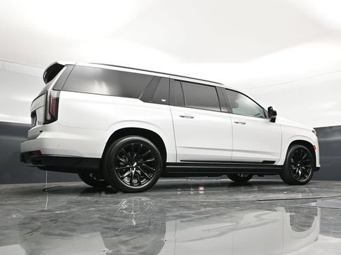 Used 2023 Cadillac Escalade ESV Sport Platinum w/ LPO, ONYX Package AWD/4WD image 65