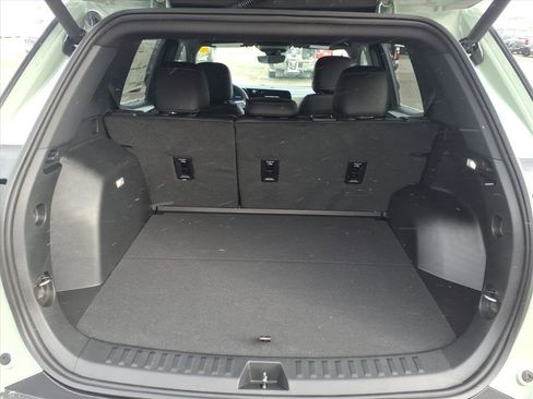 New 2026 Chevrolet Equinox LT w/ Convenience Package II image 8