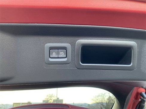 Certified 2025 MAZDA CX-50 AWD 2.5 S w/ Cargo Package image 32