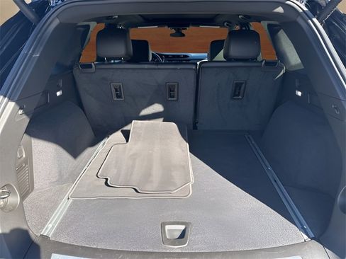 Certified 2025 Cadillac XT5 Premium Luxury image 10