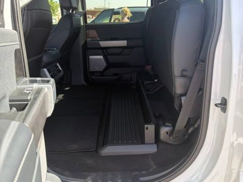 Used 2026 Ford F350 Lariat RWD image 7