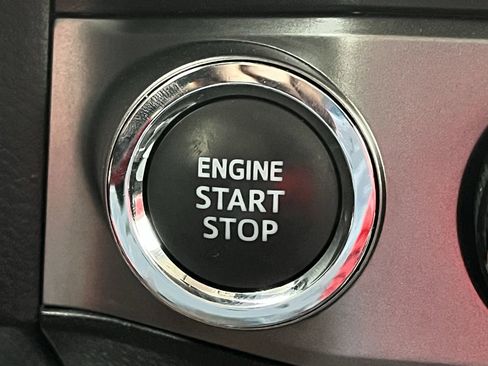 Used 2023 Toyota Tacoma SR5 AWD/4WD image 19