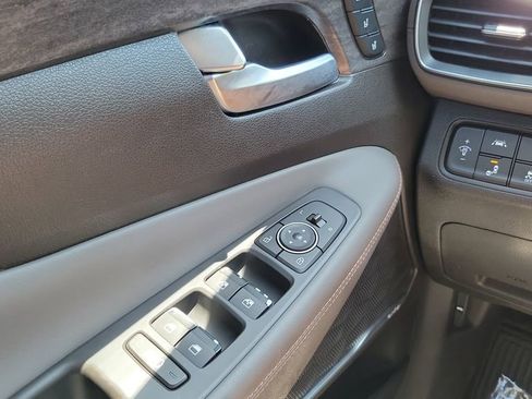 Used 2019 Hyundai Santa Fe FWD image 22