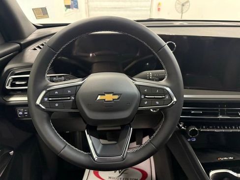 New 2026 Chevrolet Traverse LT w/ Driver Confidence Package FWD image 18