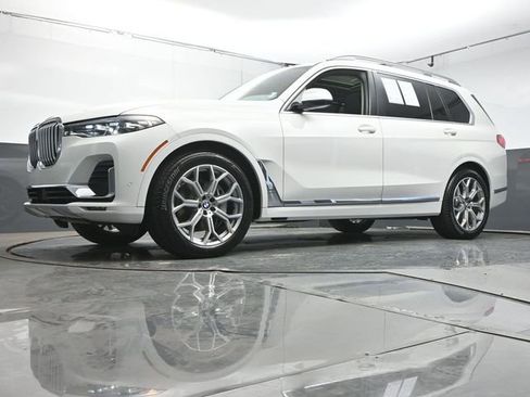 Used 2020 BMW X7 xDrive40i w/ Premium Package AWD/4WD image 37