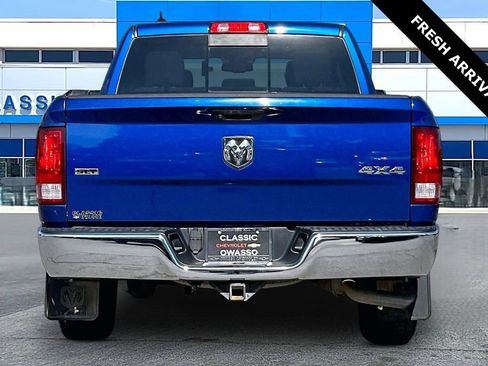 Used 2019 RAM 1500 Classic SLT w/ Luxury Group AWD/4WD image 4