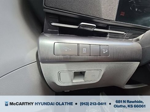 Used 2025 Hyundai Kona SEL FWD image 11