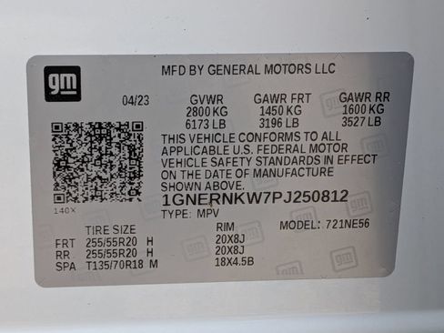 Used 2023 Chevrolet Traverse High Country FWD image 32