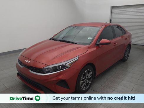 Used 2023 Kia Forte LXS image 1