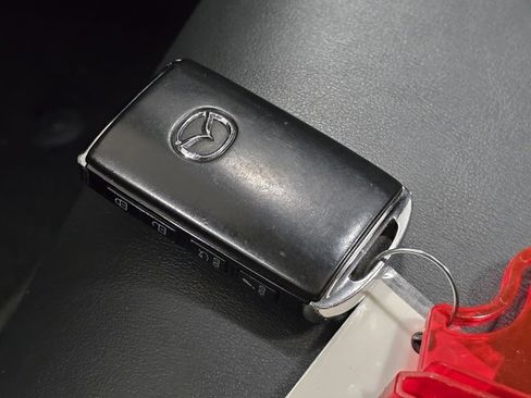 Used 2024 MAZDA MAZDA3 s image 33