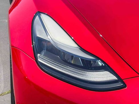 Used 2022 Tesla Model 3 Performance image 7