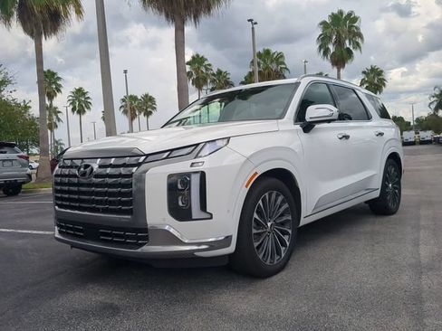 Used 2024 Hyundai Palisade Calligraphy FWD image 9