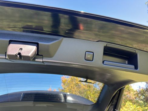 Used 2021 Ford Escape SEL image 36