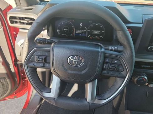 Certified 2025 Toyota Tacoma TRD Off-Road image 23