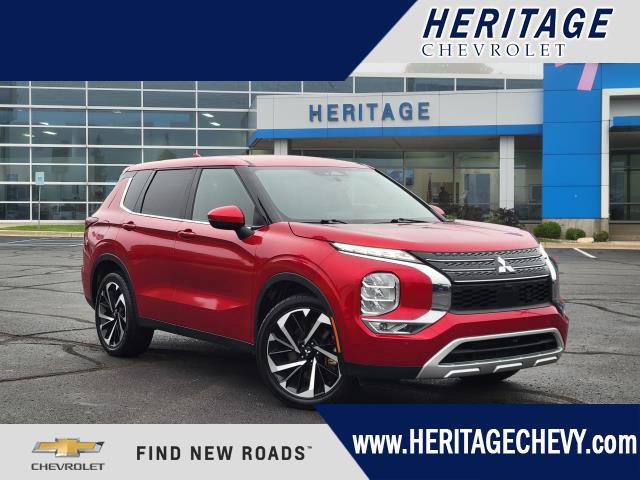 Used 2024 Mitsubishi Outlander SE FWD image 1