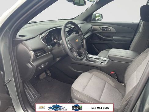 Used 2023 Chevrolet Traverse LT AWD/4WD image 10