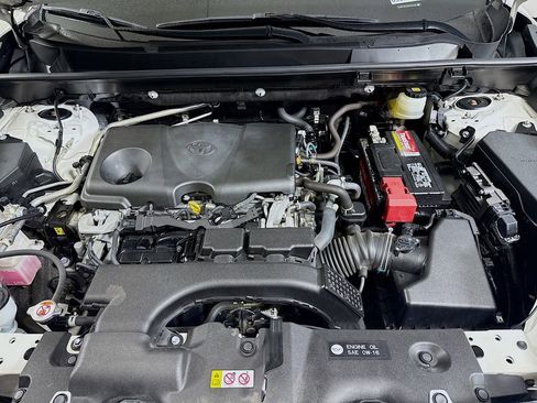 Certified 2019 Toyota RAV4 XLE w/ Convenience Package AWD/4WD image 30
