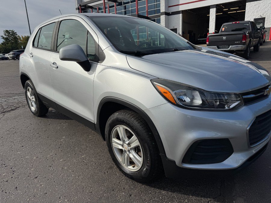 Used 2017 Chevrolet Trax LS AWD/4WD image 12