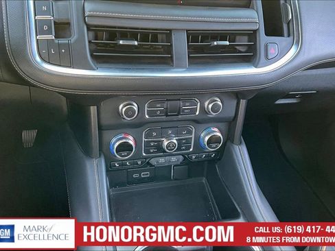 Used 2023 GMC Yukon XL AT4 w/ Technology Package AWD/4WD image 15