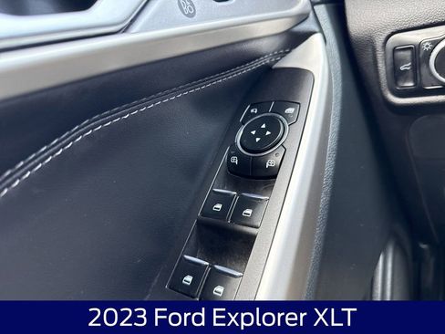 Used 2023 Ford Explorer XLT w/ Equipment Group 202A AWD/4WD image 29