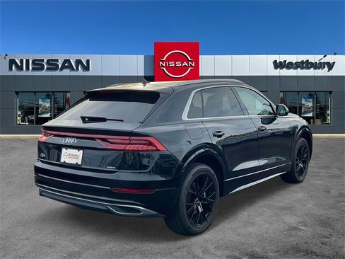 Used 2023 Audi Q8 Premium w/ Convenience Package image 5