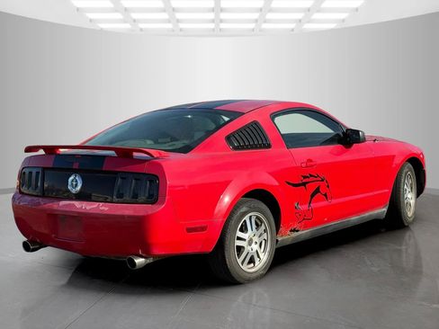 Used 2005 Ford Mustang Coupe image 5