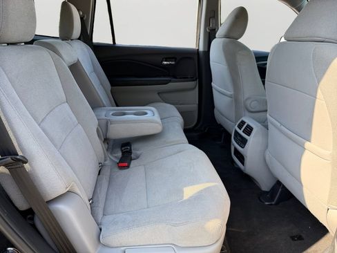 Used 2019 Honda Pilot EX image 8