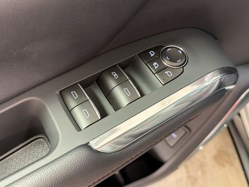 New 2026 Chevrolet Traverse RS FWD image 12