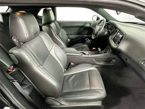 Used 2023 Dodge Challenger SXT w/ Plus Package image 29