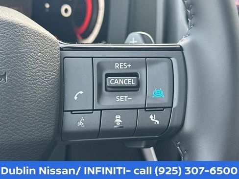 New 2026 Nissan Rogue Platinum w/ Tech Package AWD/4WD image 30