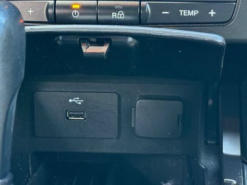 Used 2017 Ford Explorer FWD image 7