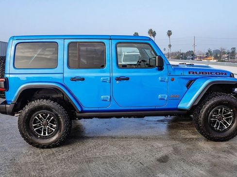 New 2025 Jeep Wrangler Unlimited Rubicon image 13